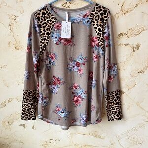 Watermelon Taupe Floral Cheetah Accent Boutique Top Medium NWT